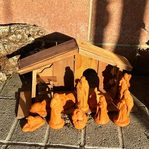 Christmas decor, Terra-cotta nativity scene